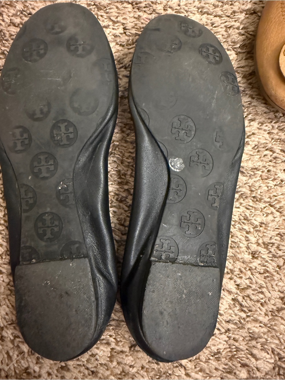 Tory Burch Black Leather Logo Round-Toe Flats with Gold Emblem - Picture 4 of 4